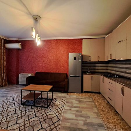 Karvi Hostel & Suites Batumi Esterno foto