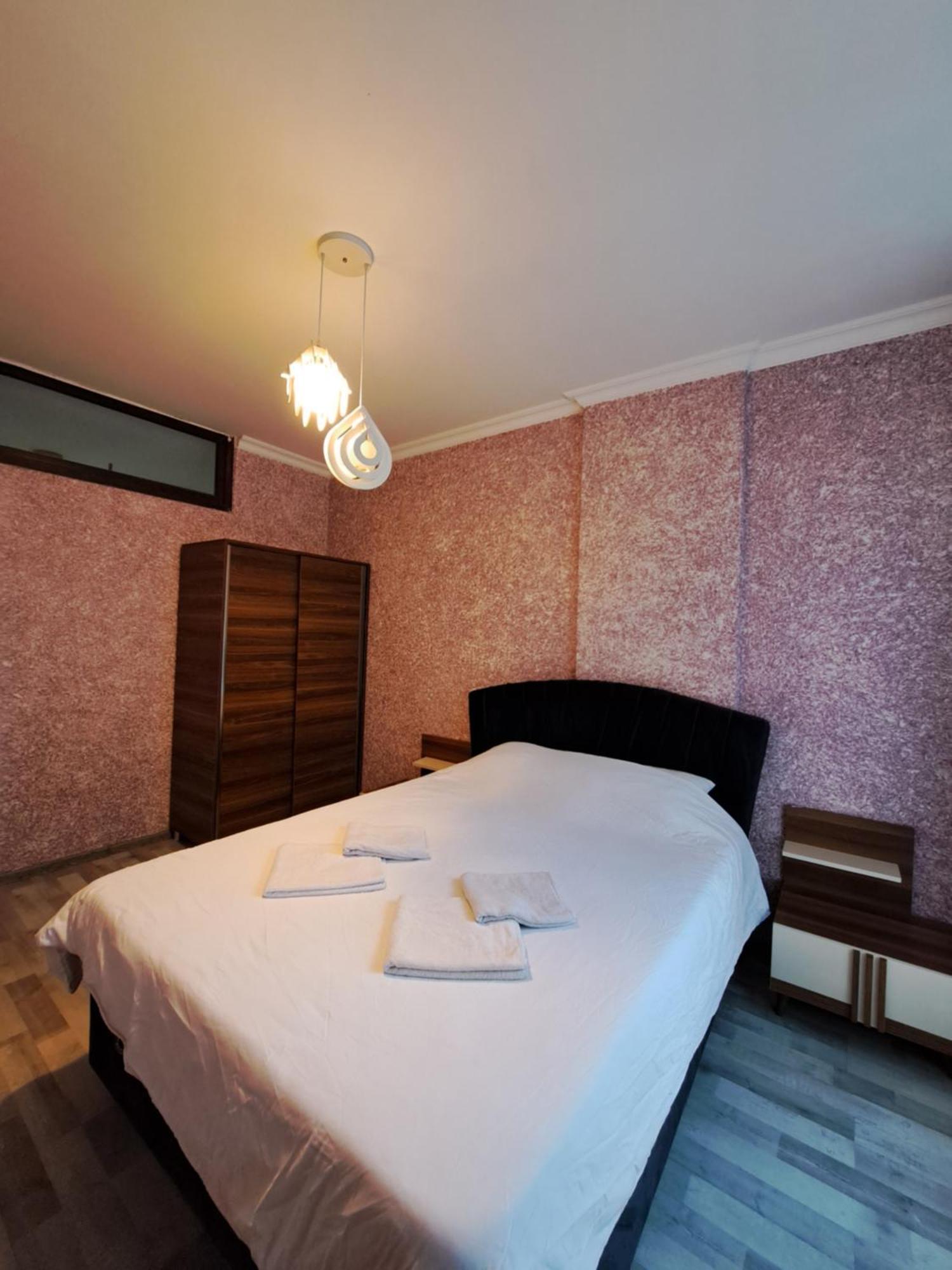 Karvi Hostel & Suites Batumi Esterno foto
