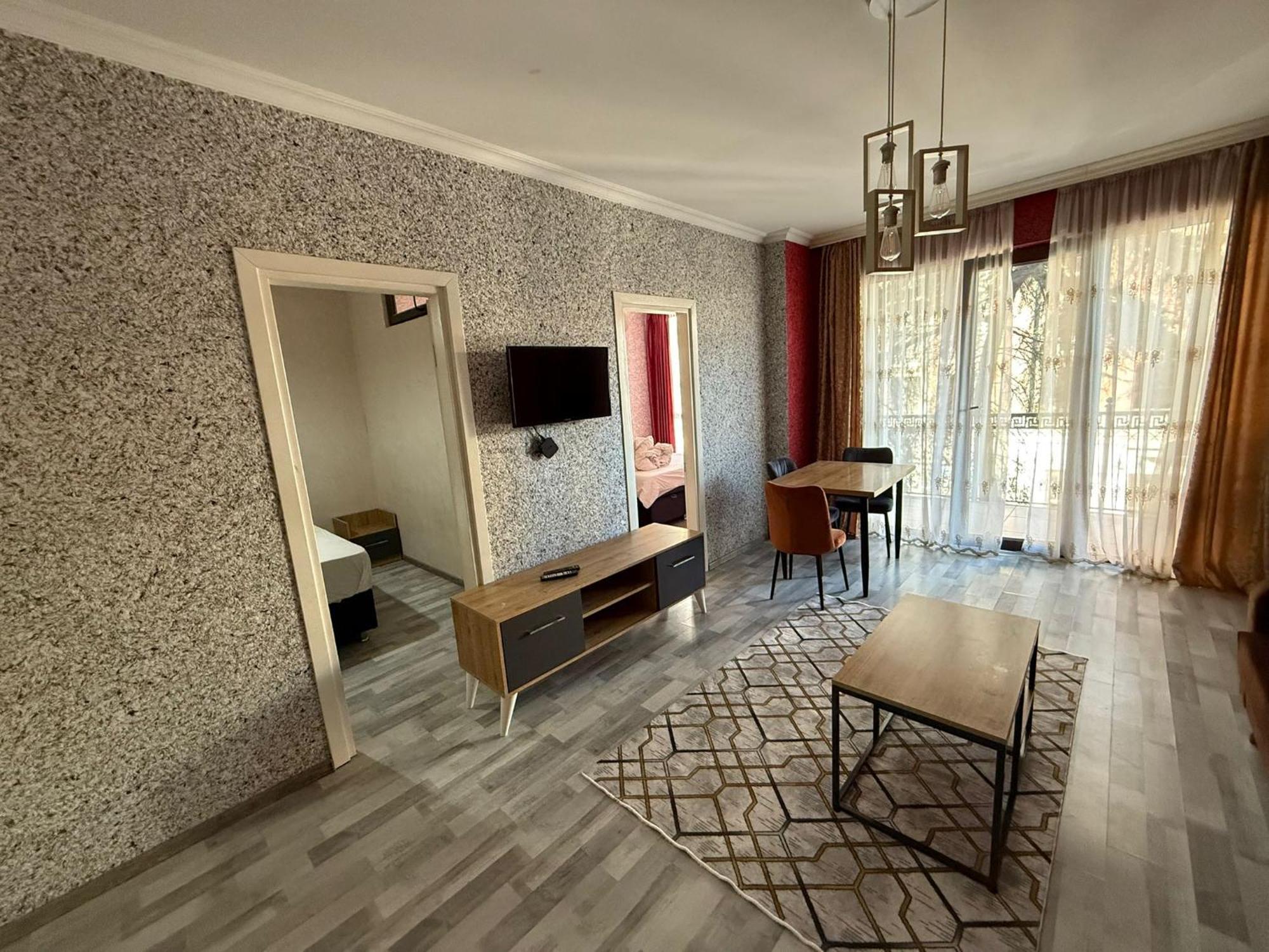 Karvi Hostel & Suites Batumi Esterno foto
